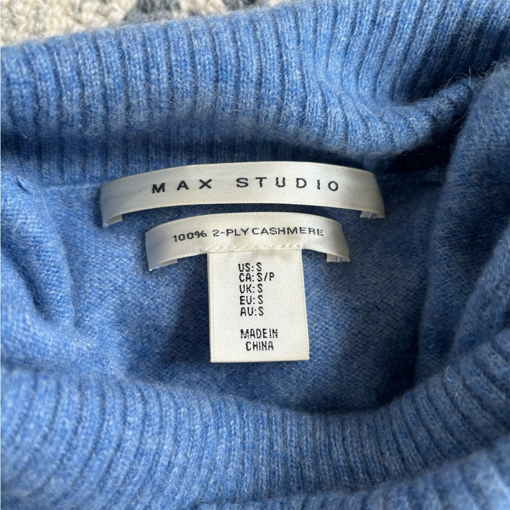 Max Studio cashmere turtle neck sweater - Picture 3 of 3